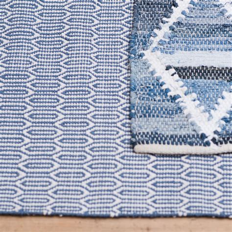 Blue patterned washable cotton rug - Skandihome