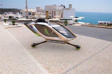 Jetpack pioneer David Mayman's new electric VTOL flying car project | Flying car, Car projects ...