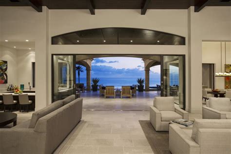 ArchShowcase - The Barry Berkus Malibu Beach House in California