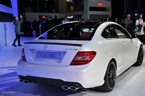 NYIAS 2011: Mercedes C63 AMG Coupe [Live Photos] - autoevolution