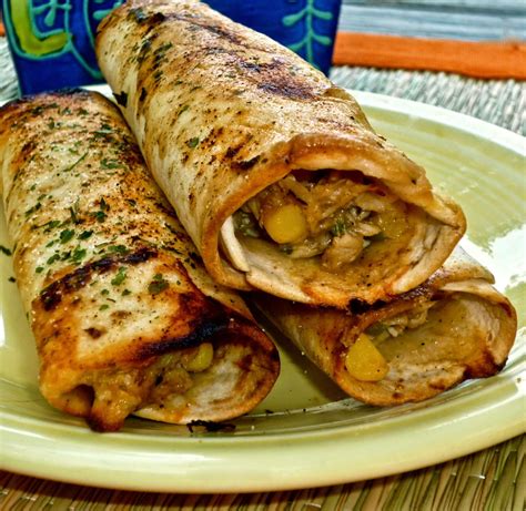 The Weekend Gourmet: Crispy Chicken Tortilla Rollups for #WeekdaySupper ...