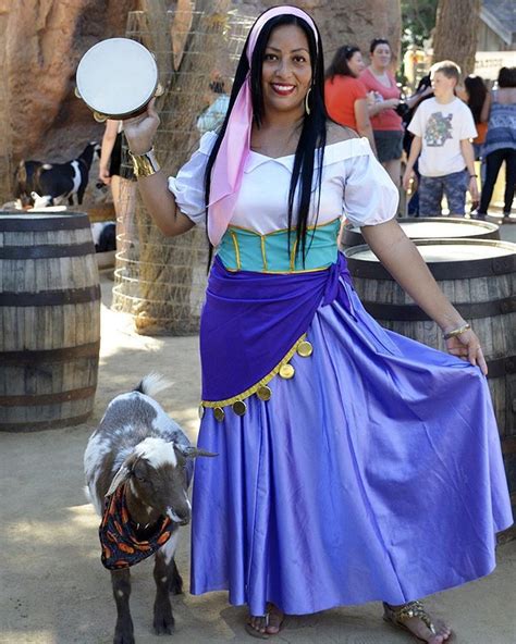 Esmeralda Disney Cosplay