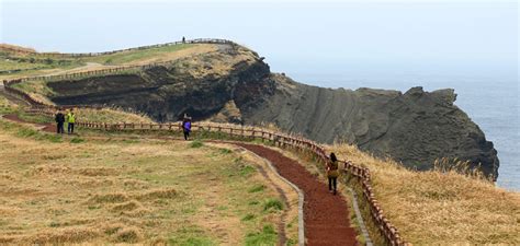 Honeymoon in Jeju Island - Romantic Jeju Island Honeymoon Travel Guide