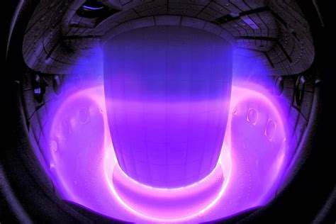 Fusion power: DeepMind uses AI to control plasma inside tokamak reactor ...