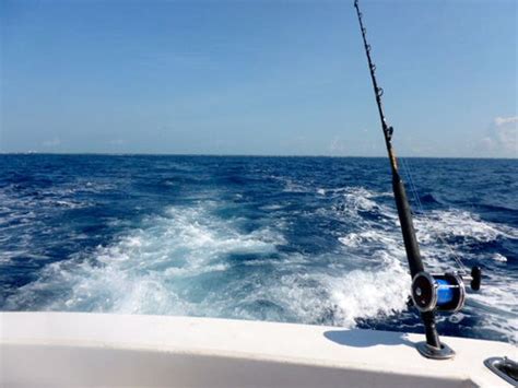 Fishing in Grand Bahama