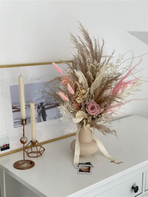 15 Best Pampas Grass Bouquets for Weddings | Emmaline Bride