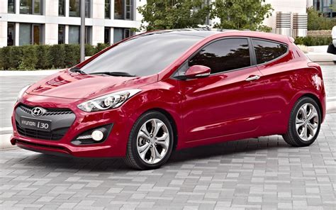 Smaller the Better? Euro-Spec Hyundai Elantra Two-Door Hatch Debuting ...