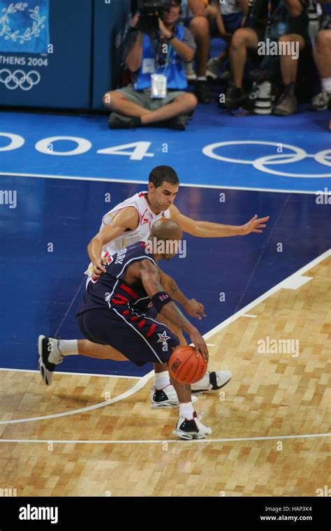 OLYMPIC BASKETBALL OLYMPIC BASKETBALL ATHENS GREECE 25 August 2004 Stock Photo - Alamy