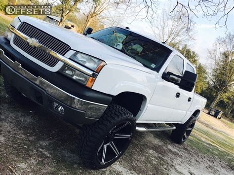 2004 Chevrolet Silverado 1500 Wheel Offset Aggressive > 1" Outside Fender Suspension Lift 6 ...