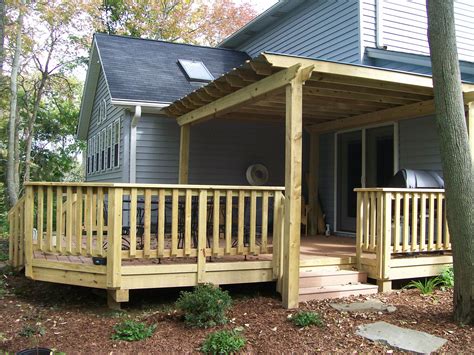 Ideas For Deck Railing Design Concept - Krtsc.co.uk | Porch design ...