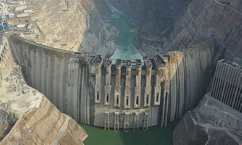 China Turns On 1 Gigawatt Turbines At New Mega Dam - News RealPress