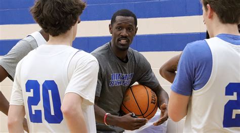 A day in the life of a high school basketball coach | Carolina News and Reporter