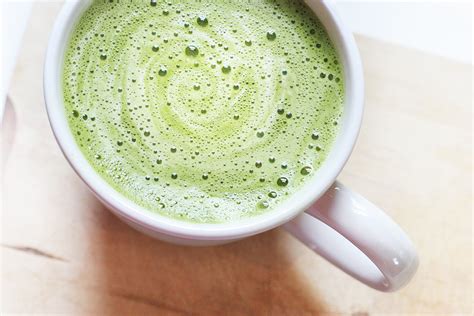 Recipe: Easy Matcha Green Tea Latte (Better than Starbucks!) - Nic's Healthy Life