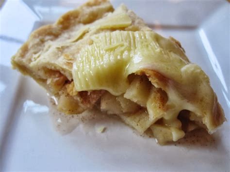 Apple Pie with Cheese