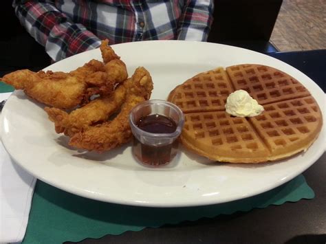 Best Restaurants For Chicken And Waffles In OC - CBS Los Angeles