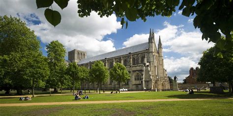 antonalyptic: Winchester cathedral