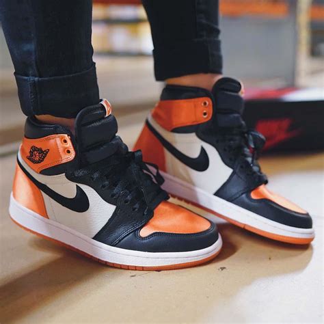 Air Jordan 1 WMNS Satin 'Shattered Backboard' Orange Black – Kick Game