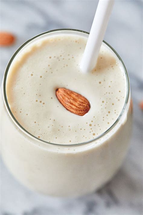 Almond Banana Smoothie Recipe — Eatwell101