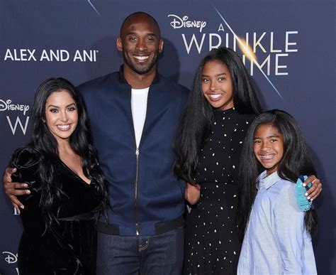 Natalia Bryant calls Kobe Bryant the 'MVP of girl dads' at Hollywood ceremony - ABC News