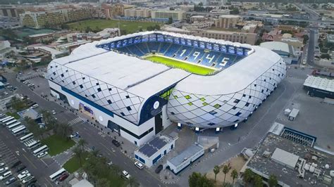 Al Maktoum Stadium - Al Nasr Club