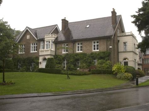 Residents at Richard Attenborough’s care home 'given wrong drug doses' | The Independent