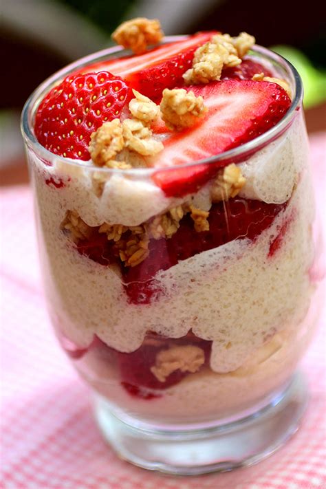 Strawberry Kefir Parfait (How To Layer Kefir) - Cultured Food Life