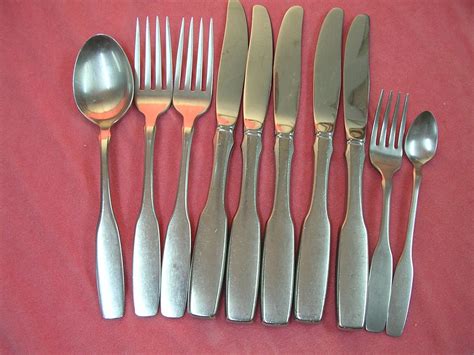 ONEIDA PAUL REVERE 10pc COMMUNITY STAINLESS FLATWARE SILVERWARE