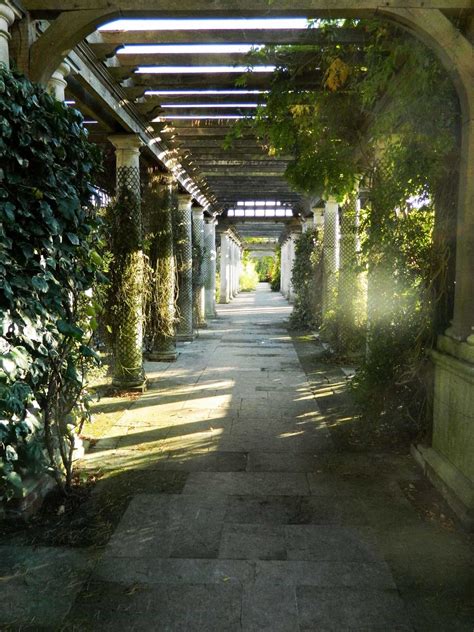 Pergola Hill Garden – London’s best kept secret