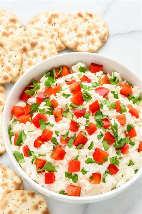 Easy Garlic Feta Dip {Ready in 10 Minutes!} - WellPlated.com