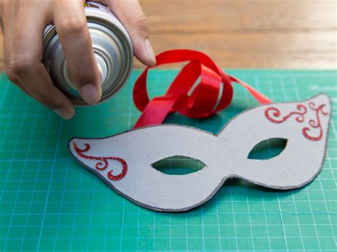 How+to+Make+a+Paper+Mask+--+via+wikiHow.com Masquerade Party, Masks Masquerade, Halloween Ball ...