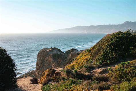 17 Best Hikes in Malibu - WWB