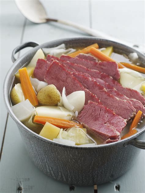 Can I Boil a Frozen Corned Beef? | eHow