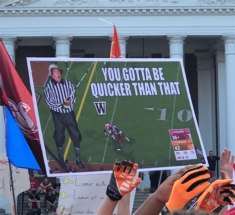 Best College GameDay signs from Week 3