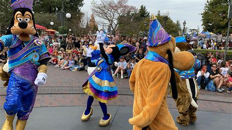 PHOTOS, VIDEO: New "Magic Happens" Parade Debuts at Disneyland - Disneyland News Today