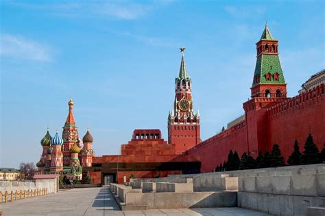 Tripadvisor | La Plaza Roja y el Kremlin de Moscú ofrecido por Tetra ...