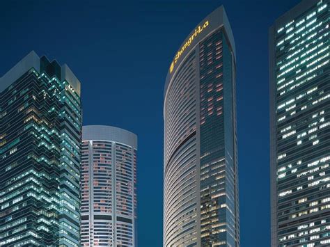 Best Price on Island Shangri-la Hotel in Hong Kong + Reviews