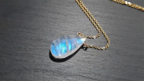 Moonstone Adularescence : Definition & Meaning & Moonstone Store