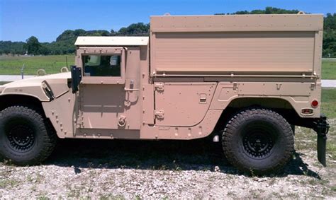 WarWheels.Net- M1152A1 ECV HMMWV with SECM Shelter & B2 Armor Photos