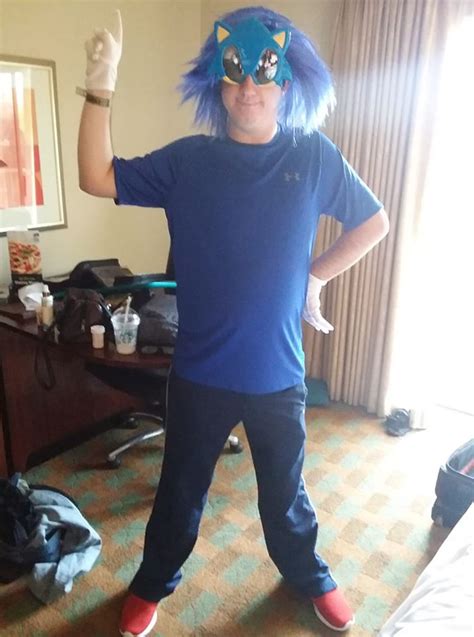 Sonic the Hedgehog Cosplay by SilverPhantom27 on DeviantArt