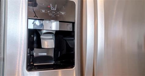 Whirlpool Ice Maker Not Working, But Water Dispenser Is? | Upgradedhome.com