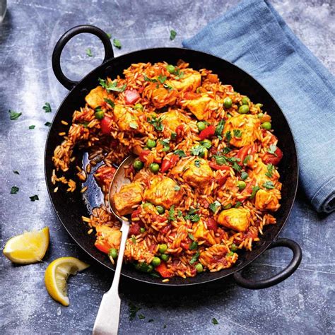 Chicken paella | Healthy Recipe | WW UK | Recipe | Chicken dishes ...