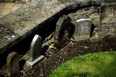 Edinburgh Castle: Scotland's Haunted Castle - Amy's Crypt