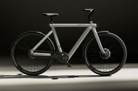 VanMoof vs Cowboy: E-BIKE COMPARISON