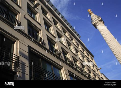 Monument pudding lane hi-res stock photography and images - Alamy