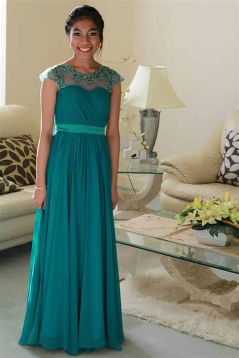 Fall in love with this sea green simple dress.. | Simple dresses, Dresses, Gowns