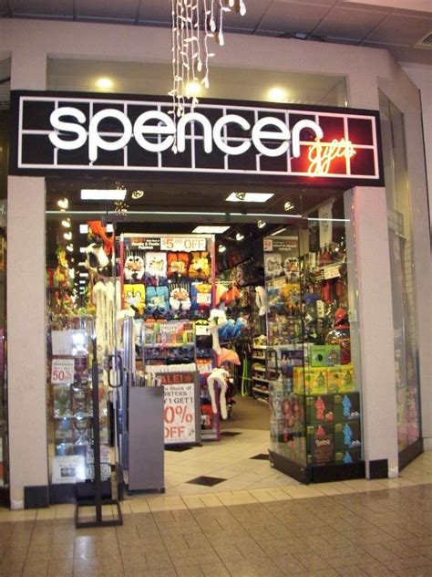 1980s Spencer's store front | Eastern Hills Mall | Cool 'Cuda | Flickr