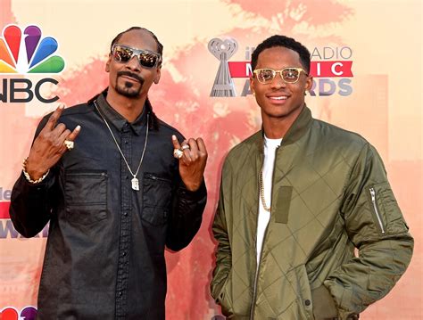 Why Snoop Dogg and his son are launching a game company - Los Angeles Times