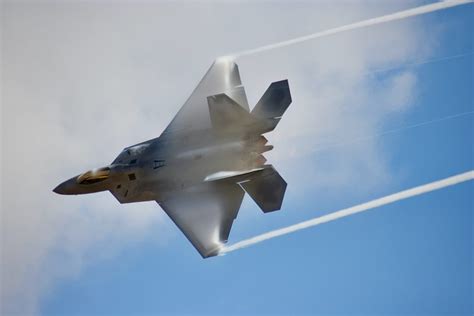 F22-top speed - Aeroclass.org