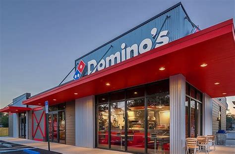 Domino's Franchise Cost, Fees & Earning Stats [2022]