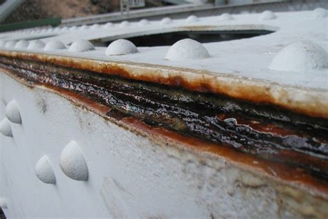 A Guide To Crevice Corrosion & How To Treat It